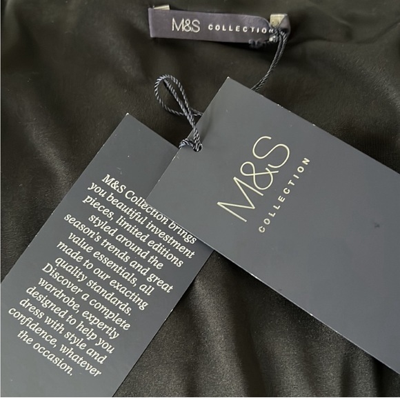 Marks and Spencer Formal Black Velvet Sparkle Dress ✨ Size 8 US - Picture 5 of 6